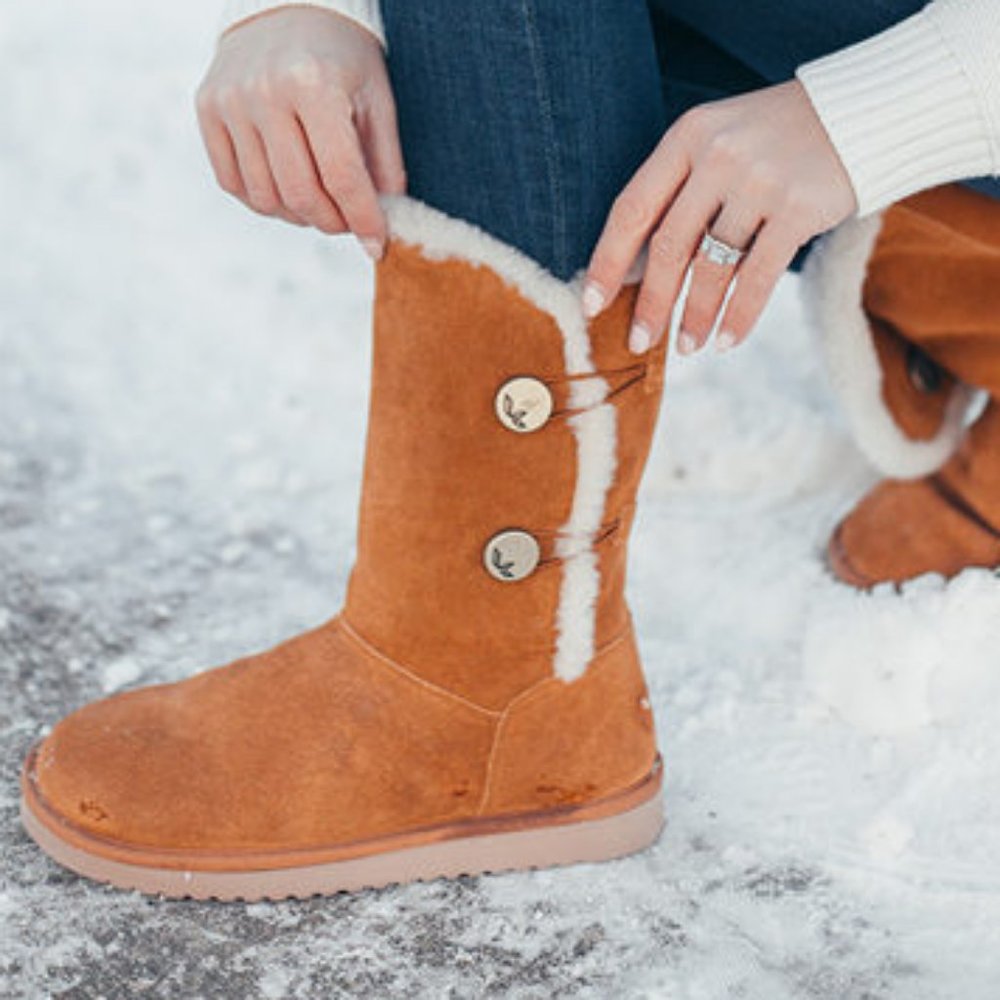 KOOLABURRA by UGG Suede Pull On Boots